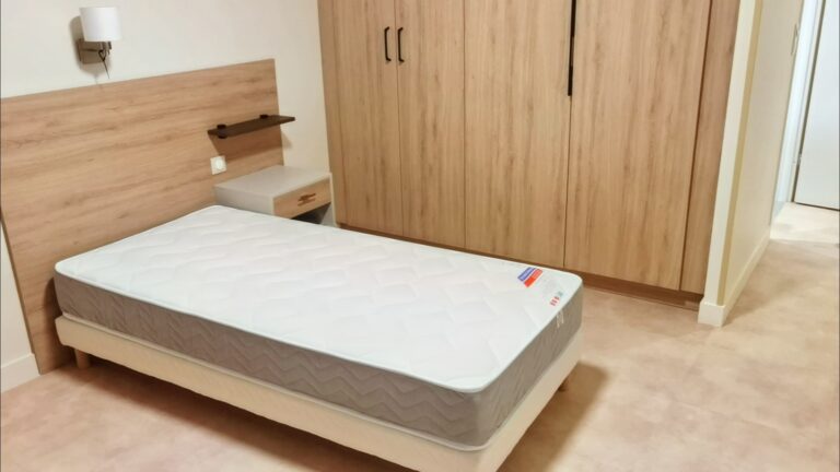 Chambre_2_vue _armoire